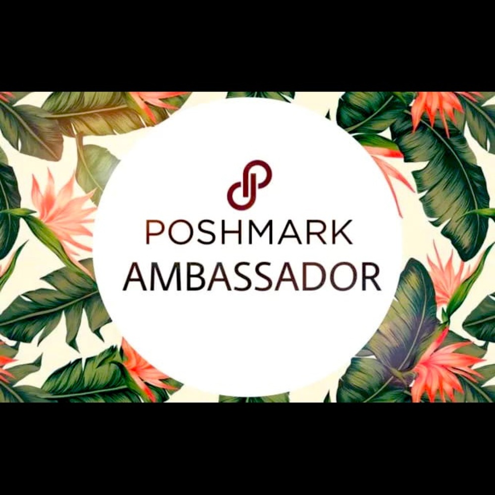 Poshmark ambassador! 4.9 stars! Same day shipping!